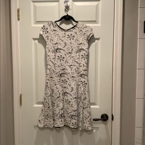 Julia Jordan white lace overlay dress. Size 4.